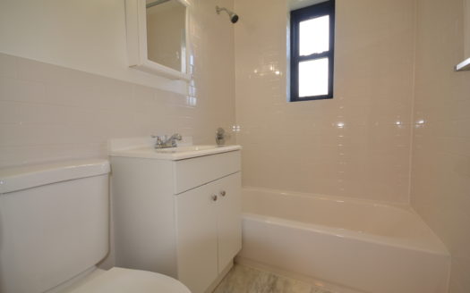 Deluxe 2 Bed @ $2,100!