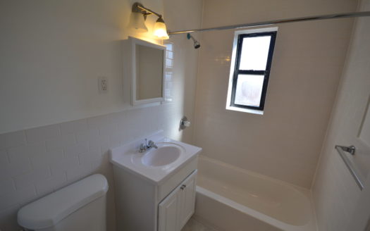 Deluxe 2 Bed @ $2,100!